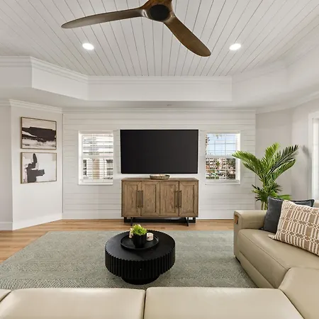 Villas North Paradise, 3 Bed, 3 Bath, Near Attractions, Reunion Membership, 1342